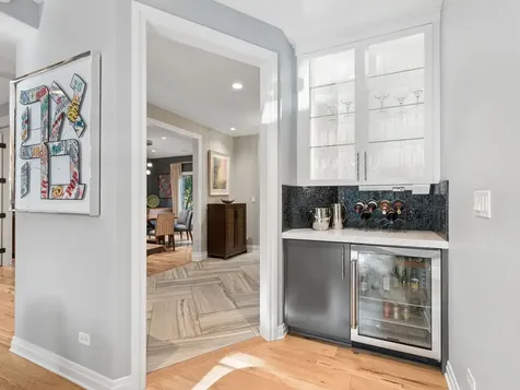9224 Central Park Avenue Evanston IL 60203