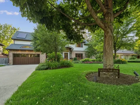 9224 Central Park Avenue Evanston IL 60203