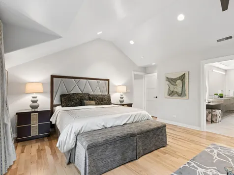 9224 Central Park Avenue Evanston IL 60203