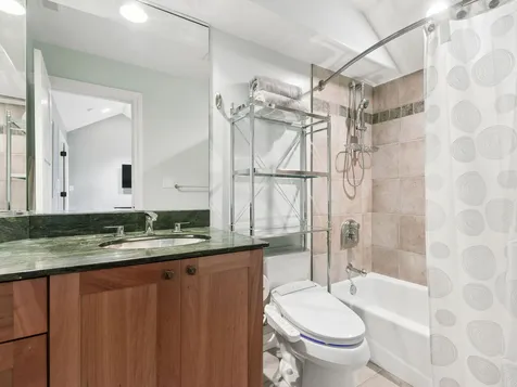 9224 Central Park Avenue Evanston IL 60203