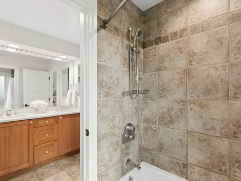 9224 Central Park Avenue Evanston IL 60203