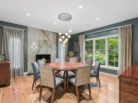 9224 Central Park Avenue Evanston IL 60203