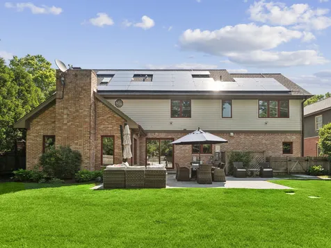 9224 Central Park Avenue Evanston IL 60203