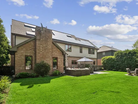 9224 Central Park Avenue Evanston IL 60203
