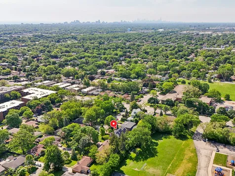 9224 Central Park Avenue Evanston IL 60203