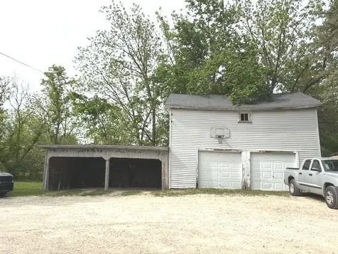 722/724 West Grant Highway Marengo IL 60152