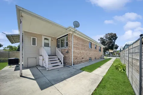 2841 North Neva Avenue Chicago IL 60634