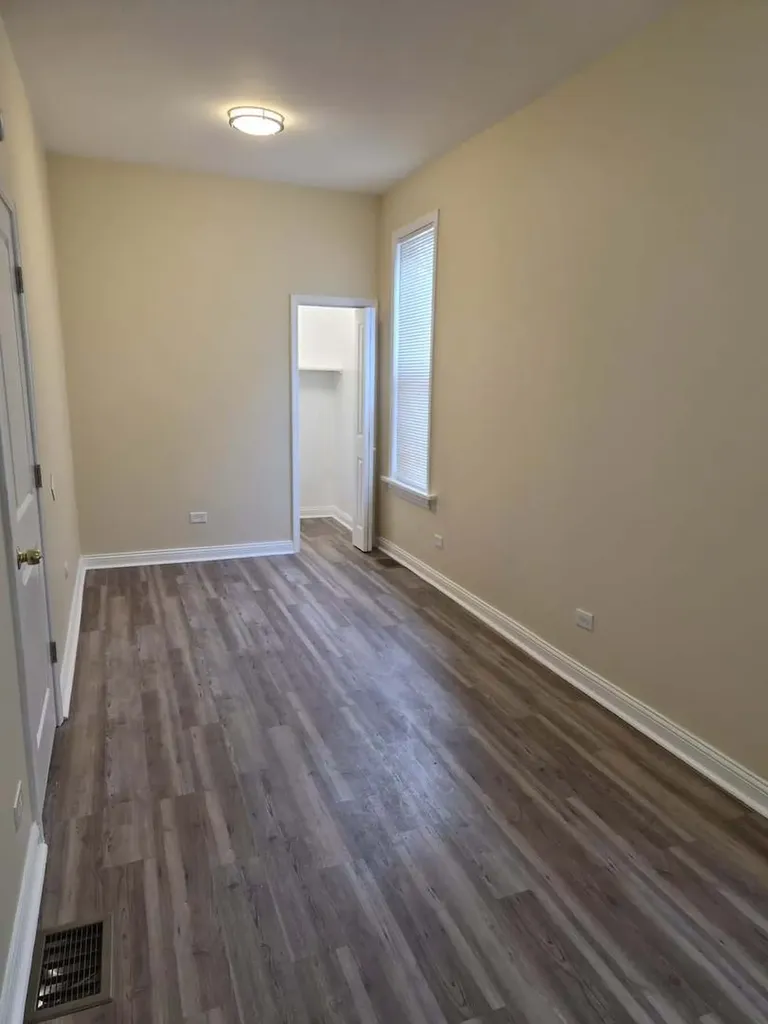 1234 West 72nd Street Chicago IL 60636