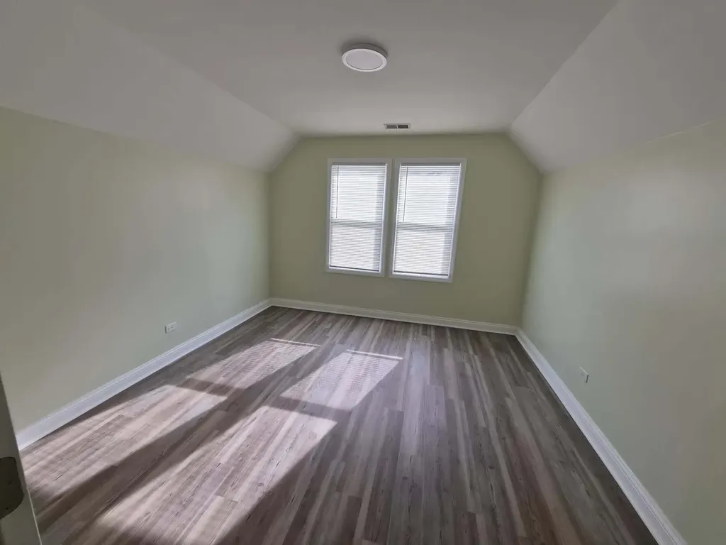 1234 West 72nd Street Chicago IL 60636