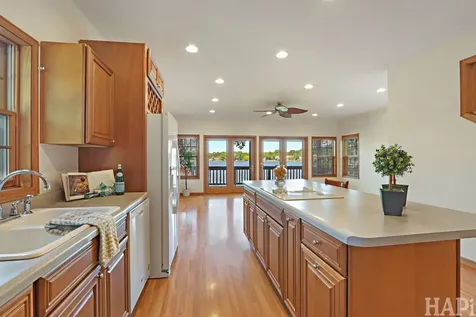 9 Lakeside Lane Fox Lake IL 60020