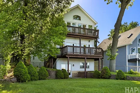 9 Lakeside Lane Fox Lake IL 60020