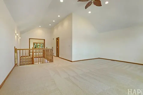9 Lakeside Lane Fox Lake IL 60020