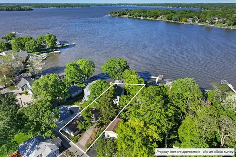 9 Lakeside Lane Fox Lake IL 60020