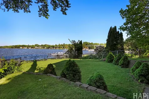 9 Lakeside Lane Fox Lake IL 60020