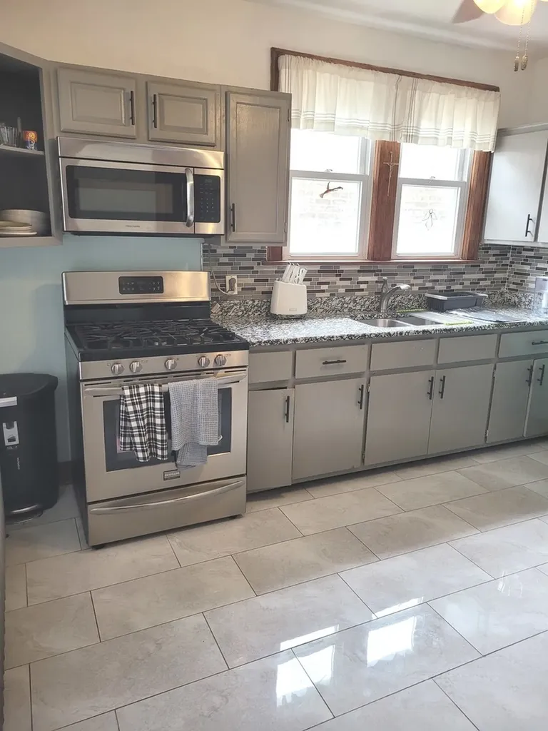 6005 South Tripp Avenue Chicago IL 60629