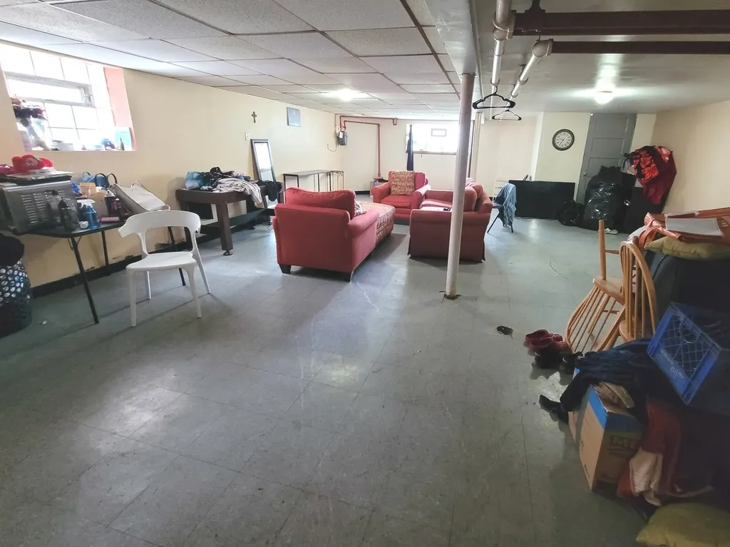 6005 South Tripp Avenue Chicago IL 60629
