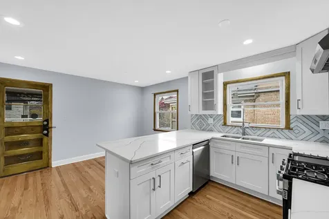 5740 North Lowell Avenue Chicago IL 60646