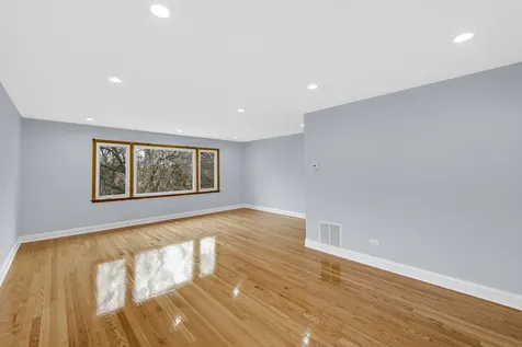 5740 North Lowell Avenue Chicago IL 60646