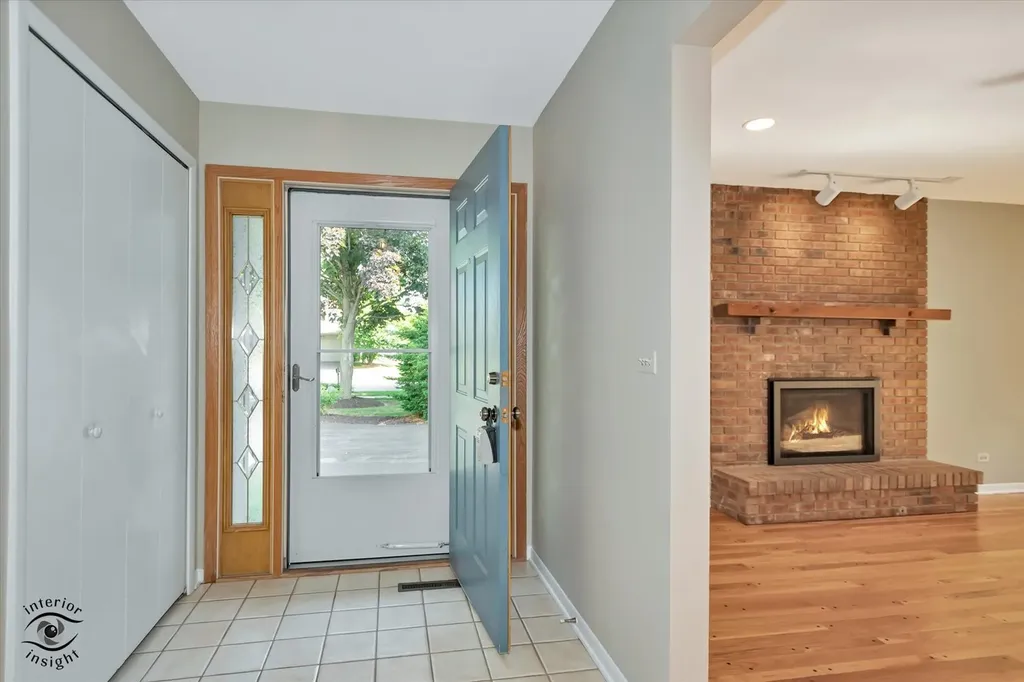 1130 Laureli Circle Naperville IL 60540