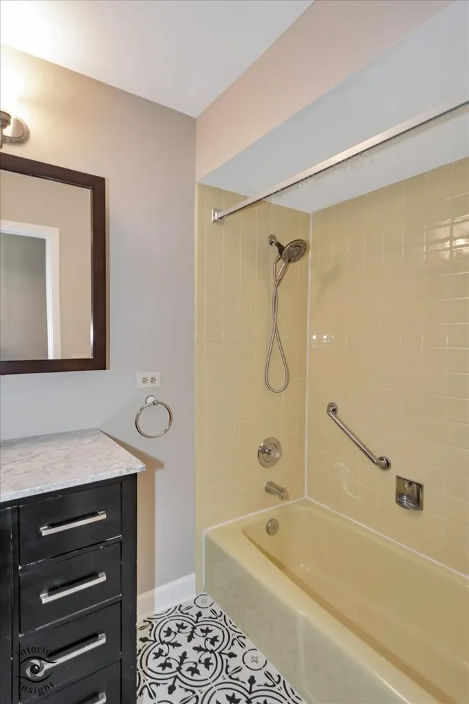 1130 Laureli Circle Naperville IL 60540