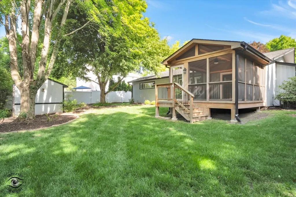 1130 Laureli Circle Naperville IL 60540