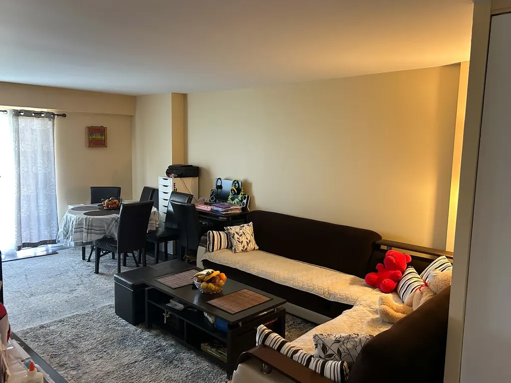 7141 North Kedzie Avenue Chicago IL 60645