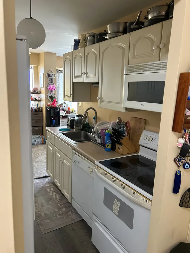 7141 North Kedzie Avenue Chicago IL 60645