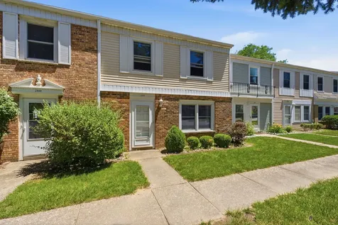 2938 Archer Drive East Moline IL 61244