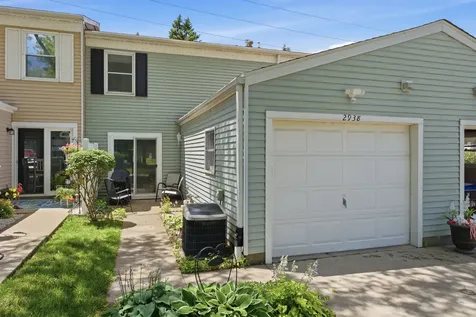 2938 Archer Drive East Moline IL 61244