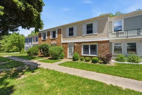 2938 Archer Drive East Moline IL 61244