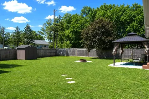 815 West 20th Street Sterling IL 61081