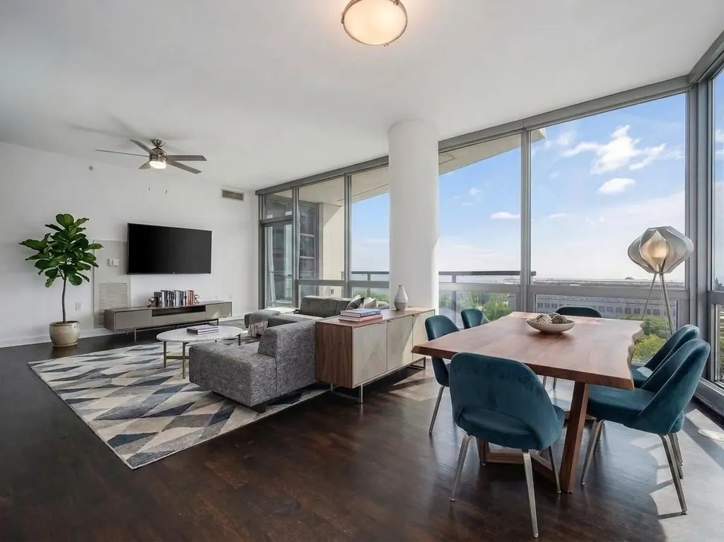 1235 South Prairie Avenue Chicago IL 60605