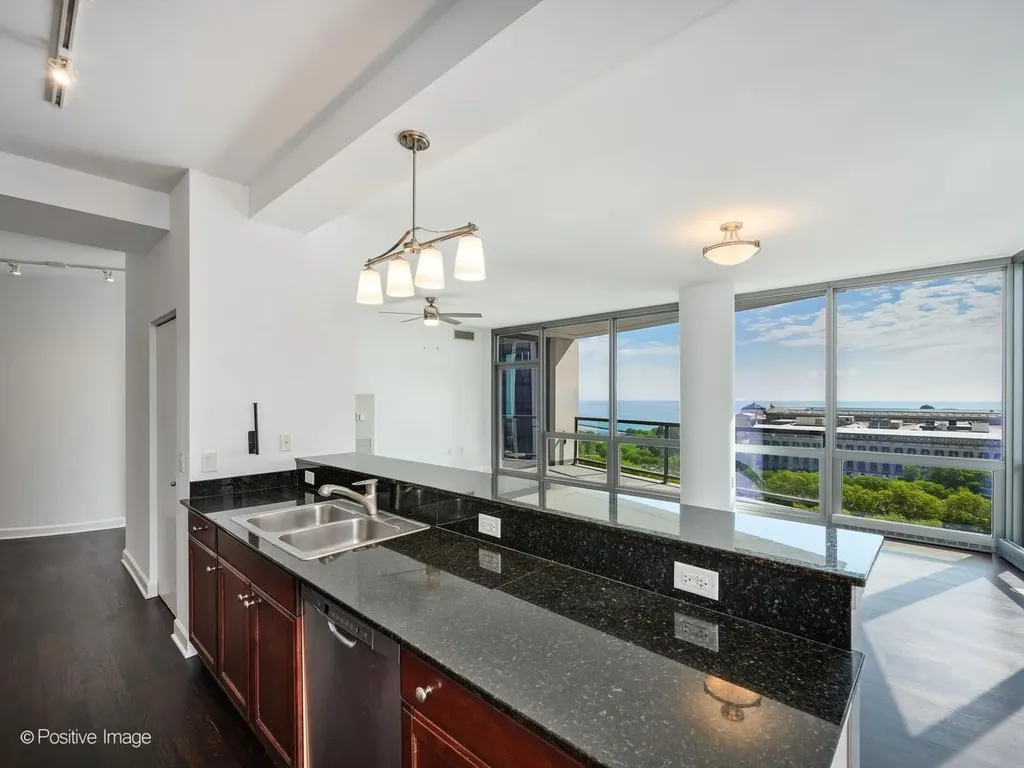 1235 South Prairie Avenue Chicago IL 60605