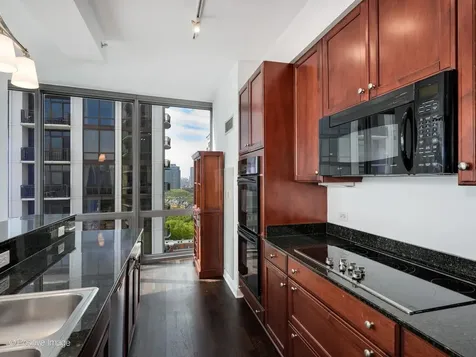 1235 South Prairie Avenue Chicago IL 60605