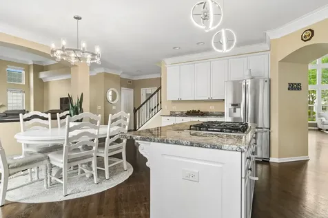 6131 Oakmont Lane Gurnee IL 60031