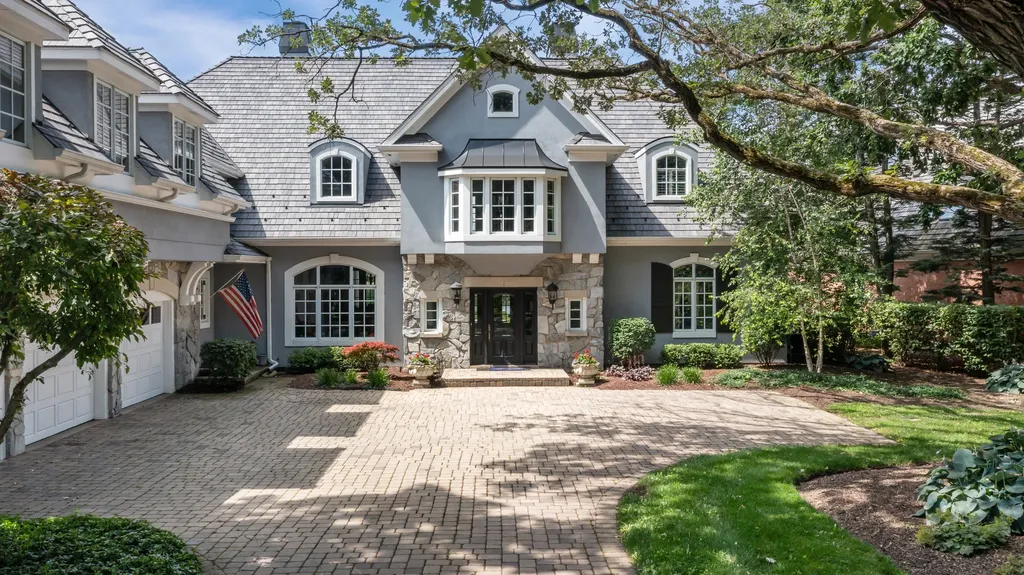 25 Riderwood Road North Barrington IL 60010