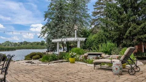 25 Riderwood Road North Barrington IL 60010