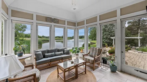 25 Riderwood Road North Barrington IL 60010