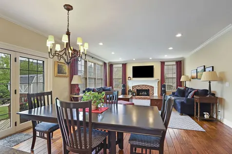 350 Kestrel Lane Lindenhurst IL 60046