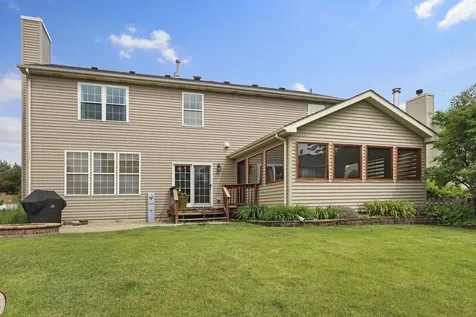 350 Kestrel Lane Lindenhurst IL 60046