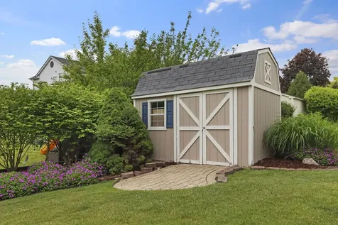350 Kestrel Lane Lindenhurst IL 60046
