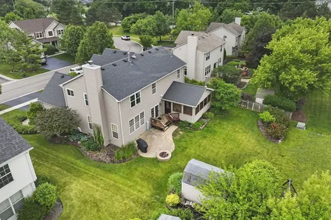 350 Kestrel Lane Lindenhurst IL 60046