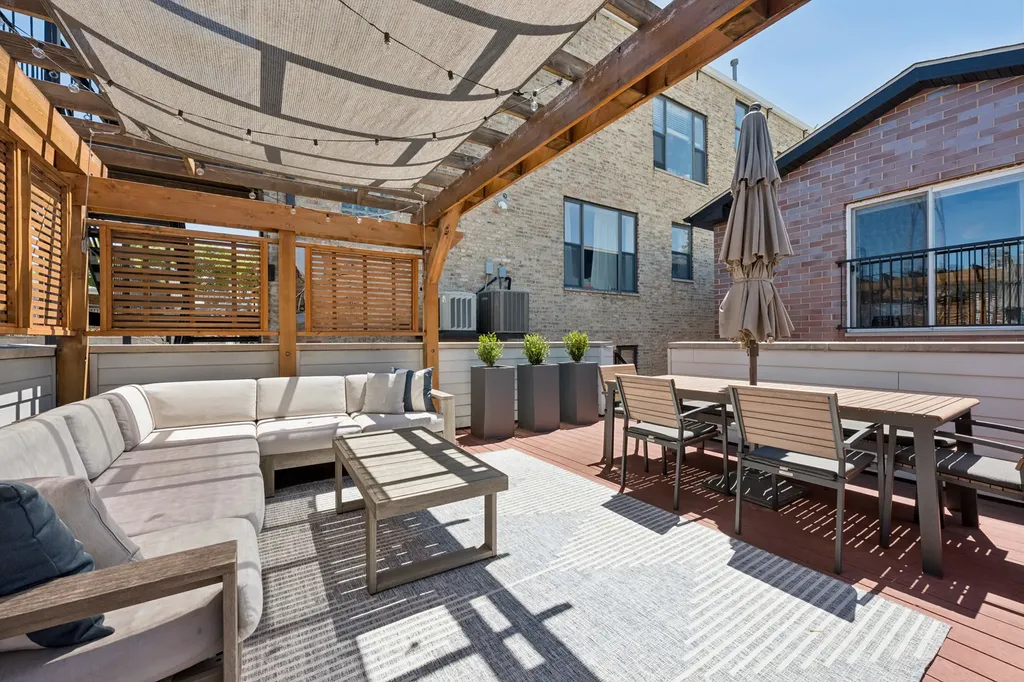 2314 West Mclean Avenue Chicago IL 60647