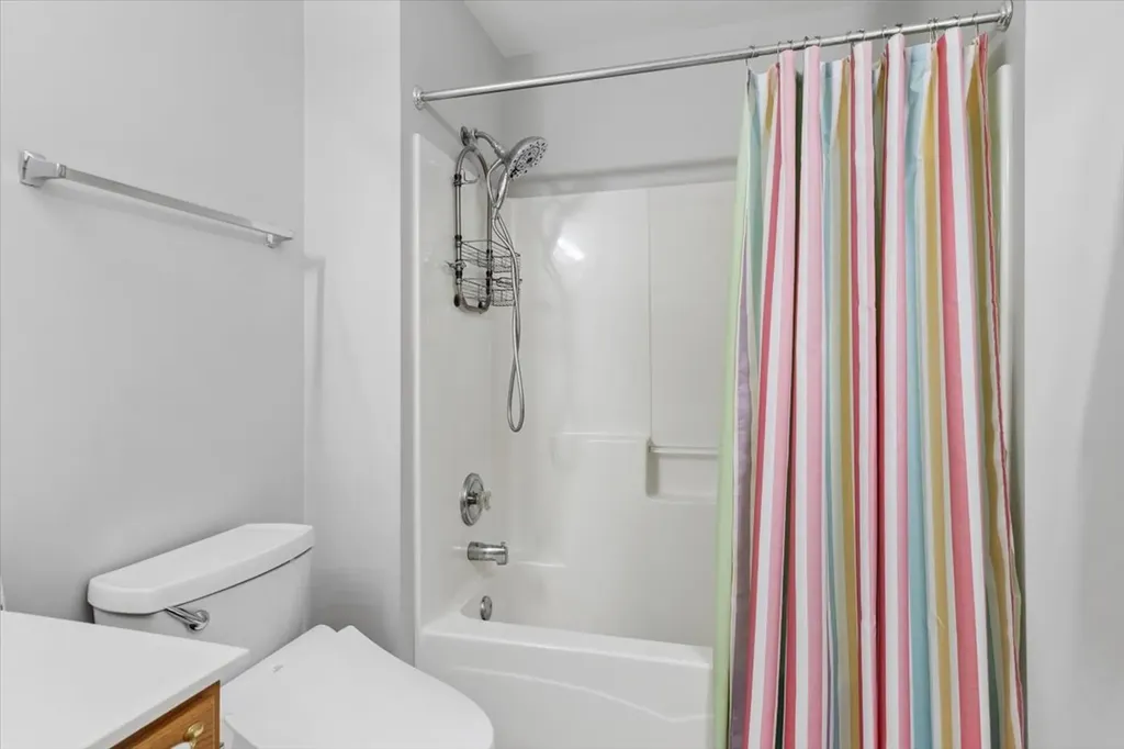 19 Lily Court Bolingbrook IL 60440
