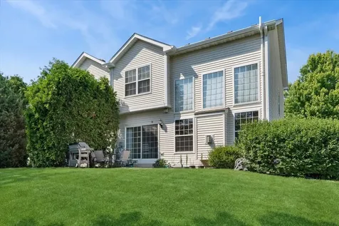 19 Lily Court Bolingbrook IL 60440