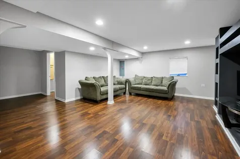 322 Zinnia Drive Romeoville IL 60446