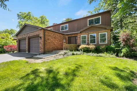 908 Firth Road Mundelein IL 60060