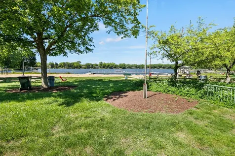 908 Firth Road Mundelein IL 60060