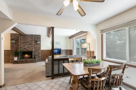 908 Firth Road Mundelein IL 60060