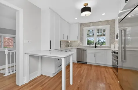 415 Anthony Street Glen Ellyn IL 60137